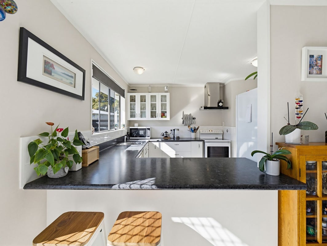 4 Dove Place, Westbrook, Palmerston North - Carousel 2