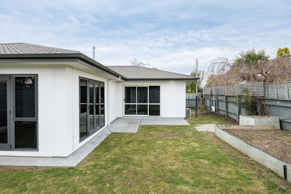 1109A Outram Road, Akina, Hastings - Carousel 21
