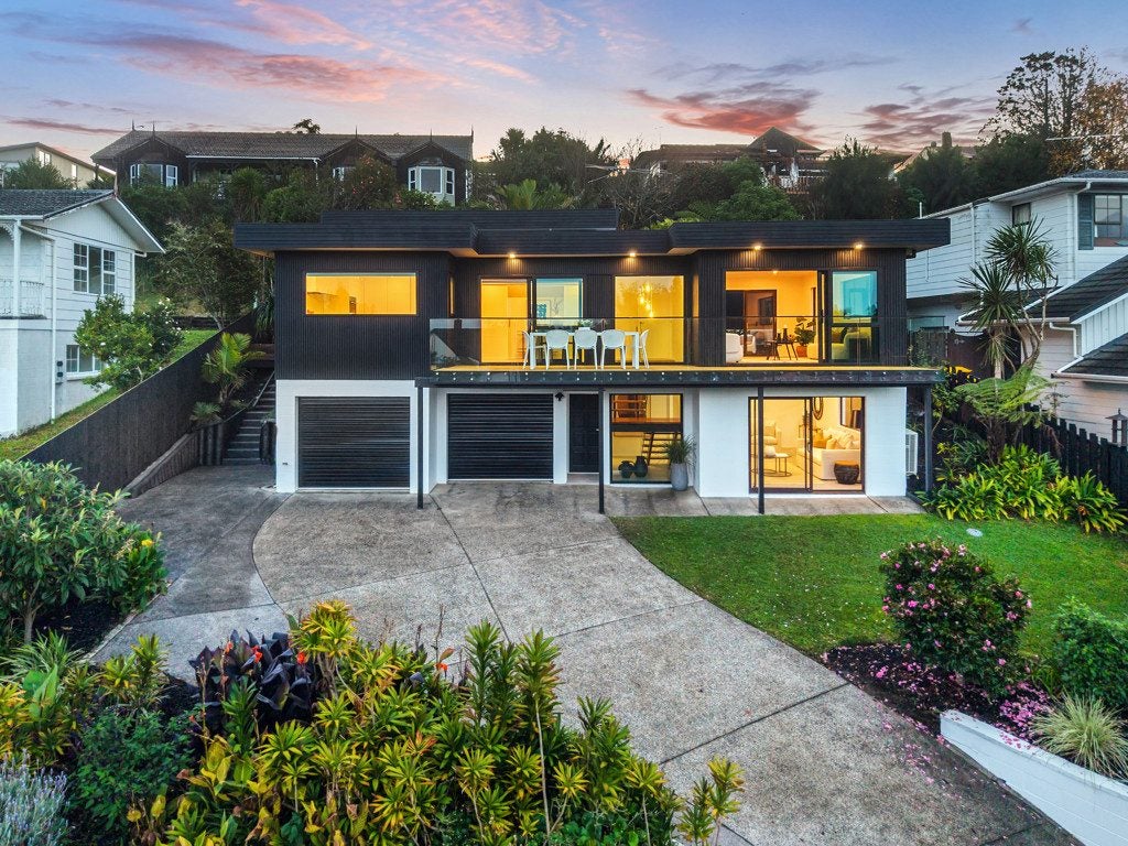 105 Chelsea View Drive, Chatswood, Auckland - Carousel 1
