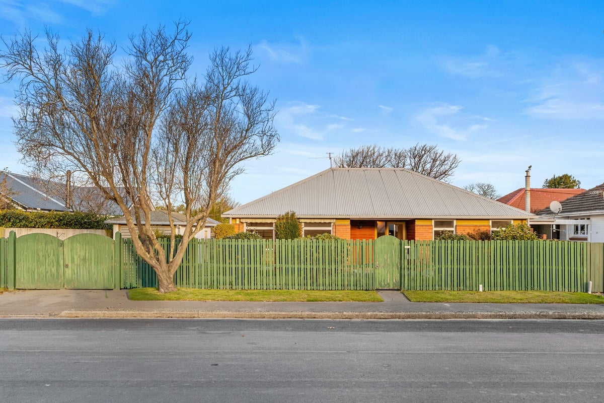 2 Joyce Crescent, Ilam, Christchurch - Carousel 14