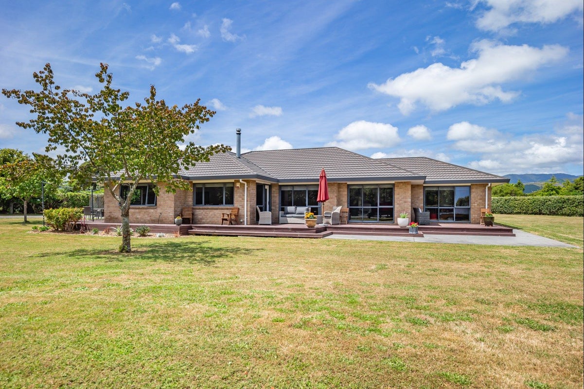 8 Faydon Close, Ohau, Ohau - Carousel 17