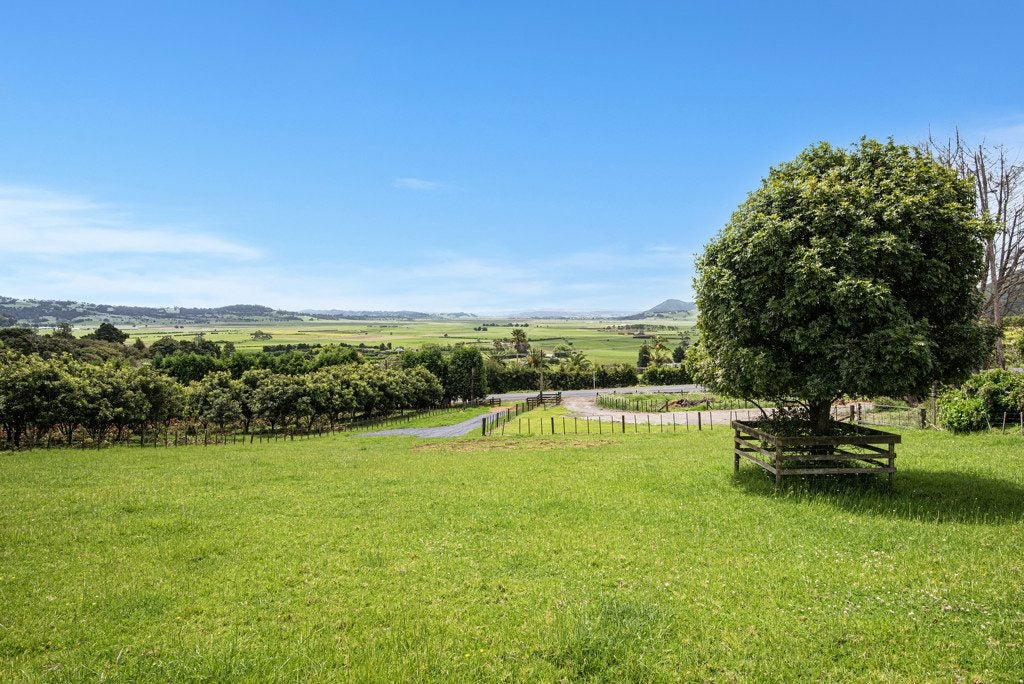 433 Pipiwai Road, NGARARATUNUA, KAMO - Carousel 2