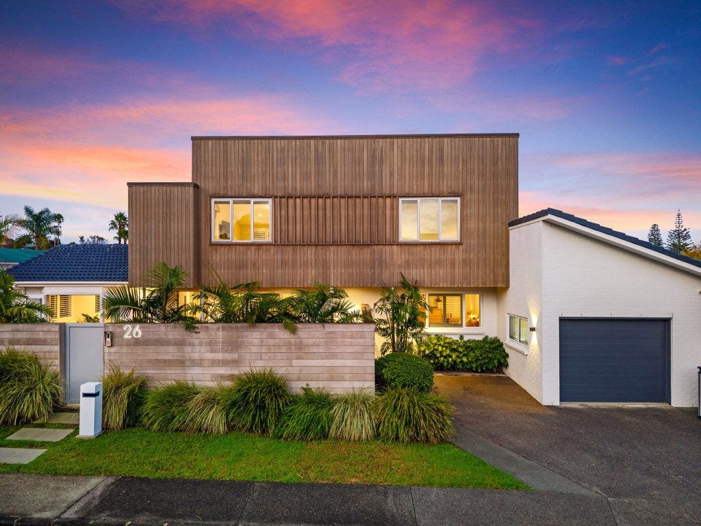 26 Margaret Place, Milford, Auckland - Carousel 1