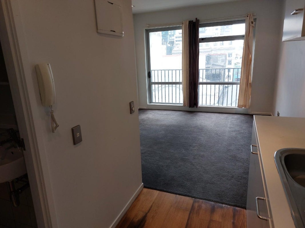 4J/16 Gore Street, Auckland Central, Auckland - Carousel 2