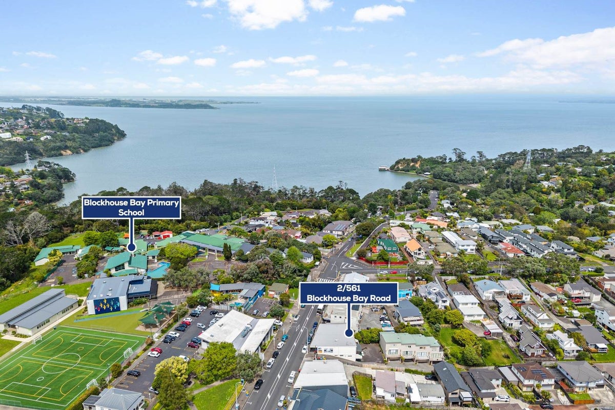 2/561 Blockhouse Bay Road, Blockhouse Bay, Auckland - Carousel 1