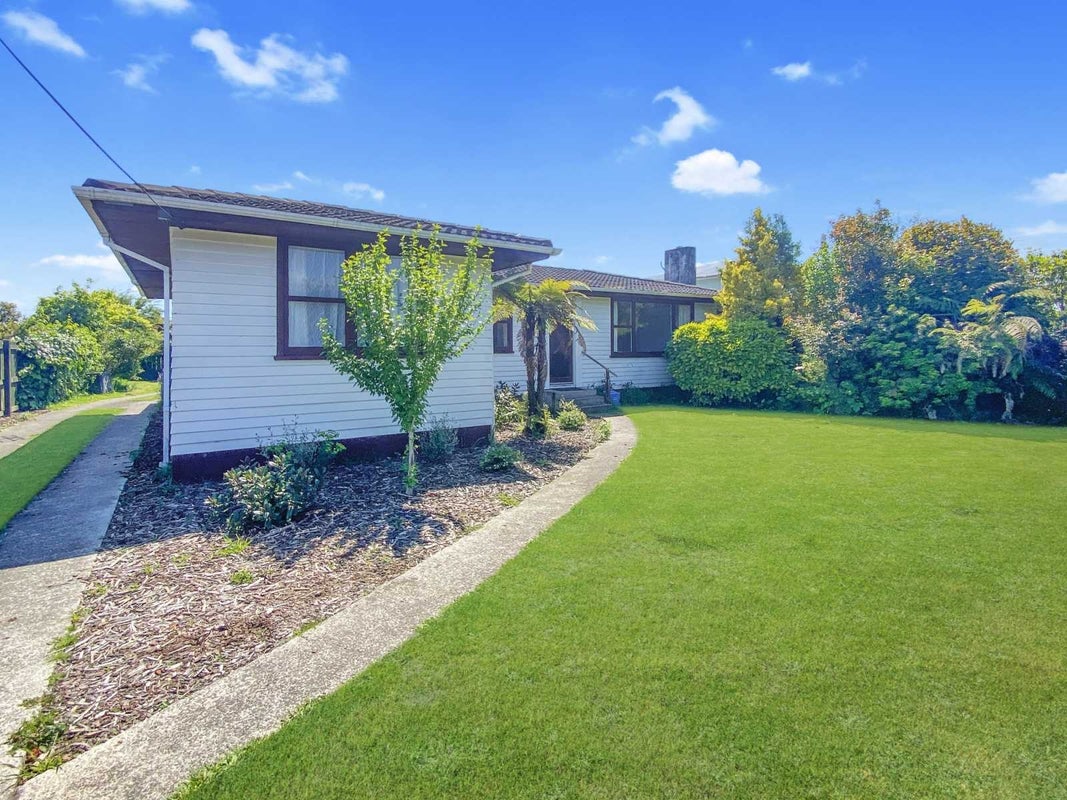 40 McKee Avenue, Fenton Park, Rotorua - Carousel 2
