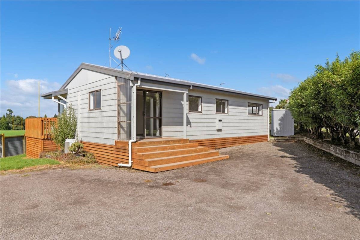 54 Atuaroa Avenue, Te Puke, Te Puke - Carousel 1