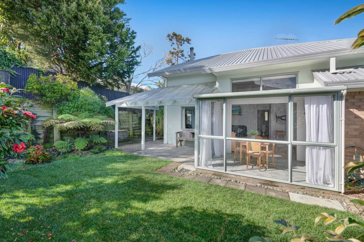 69 Donald Street, Stanmore Bay, Whangaparaoa - Carousel 2