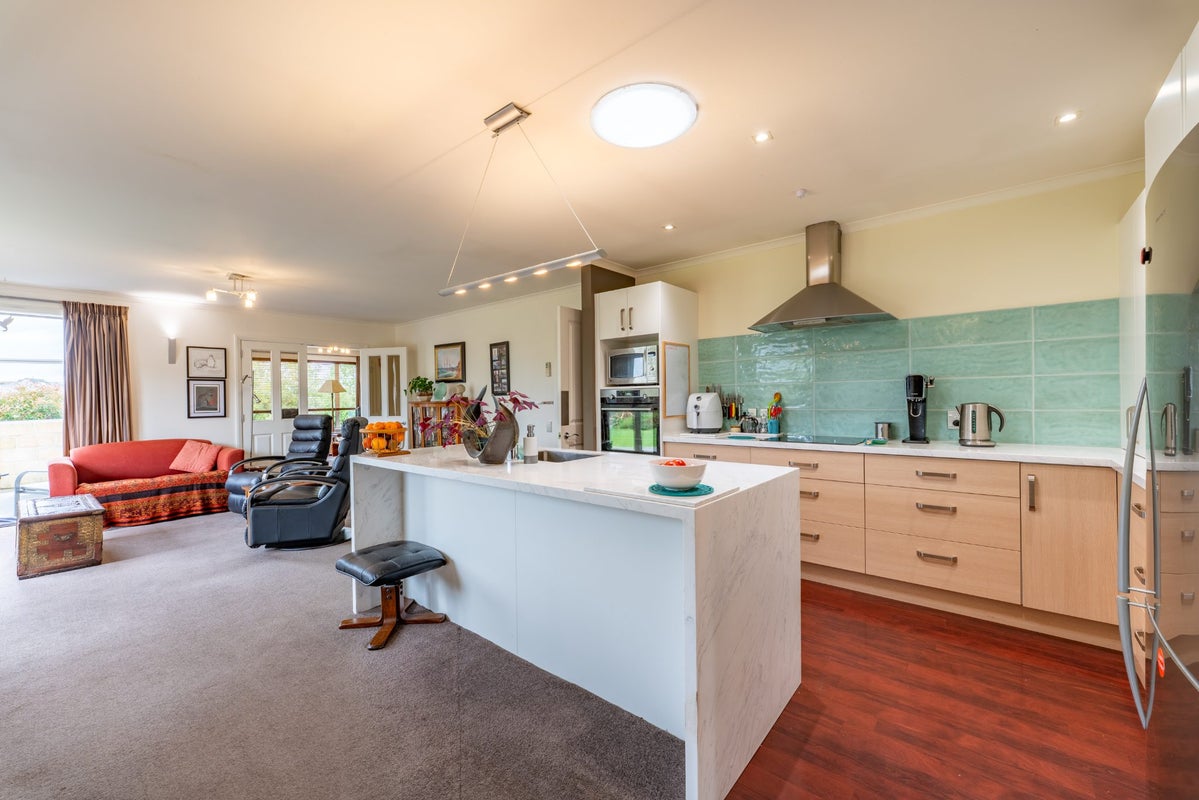 23 Chateau Close, Gleniti, Timaru - Carousel 2