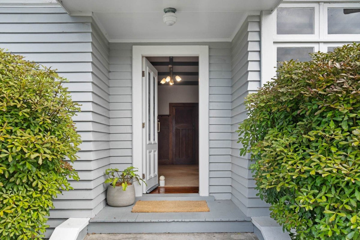 273 Meola Road, Point Chevalier, Auckland - Carousel 22