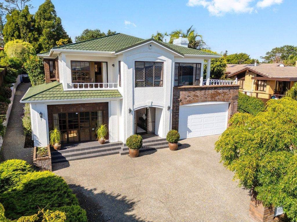 30 Sylvania Crescent, Lynfield, Auckland - Carousel 1