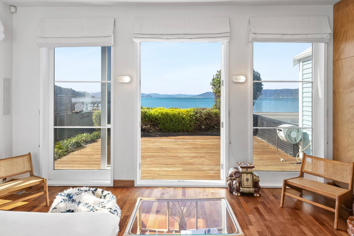 69 Marine Parade, Seatoun, Wellington - Carousel 2