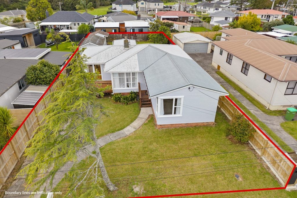 9 Osprey Street, Pakuranga, Auckland - Carousel 1