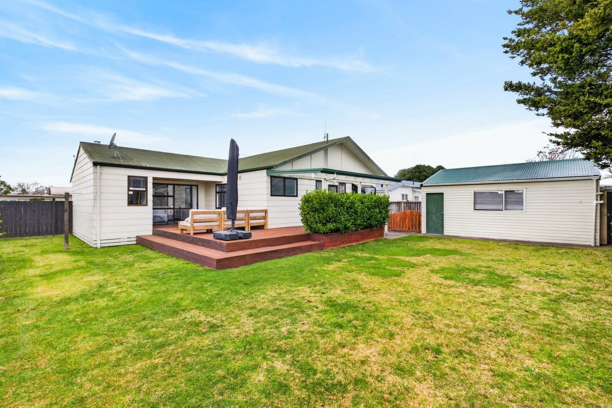 707 Albert Street, Parkvale, Hastings - Carousel 1