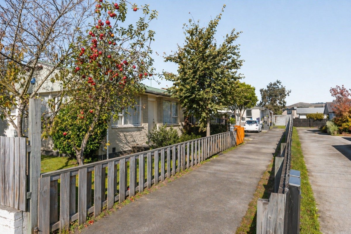 2/628 Cashel Street, Linwood, Christchurch - Carousel 12