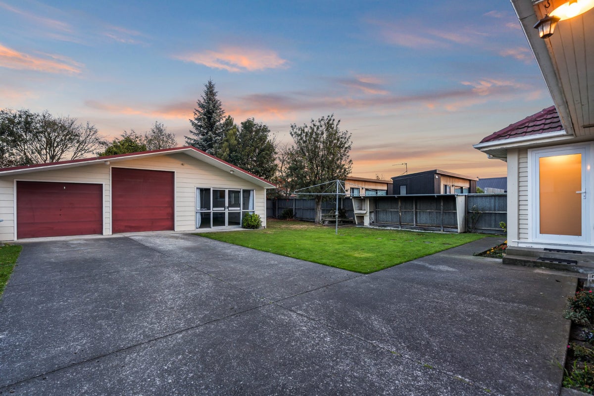 15 Taurima Street, Hei Hei, Christchurch - Carousel 2