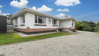 39 Huron Street, East Gore, Gore - Carousel 1