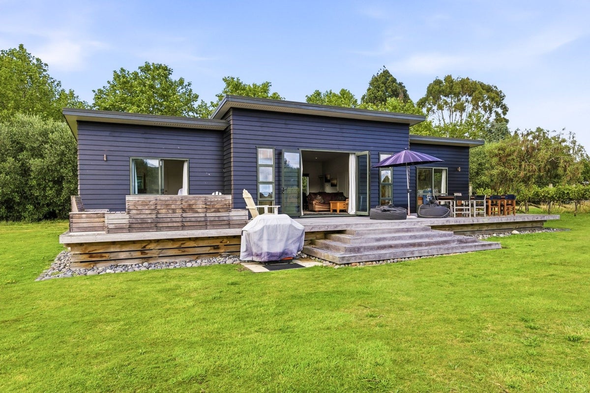 26 Riverpark Drive, Kuratau, Turangi - Carousel 2