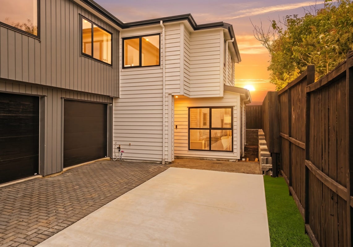 8 Buller Crescent, Manurewa, Auckland - Carousel 1