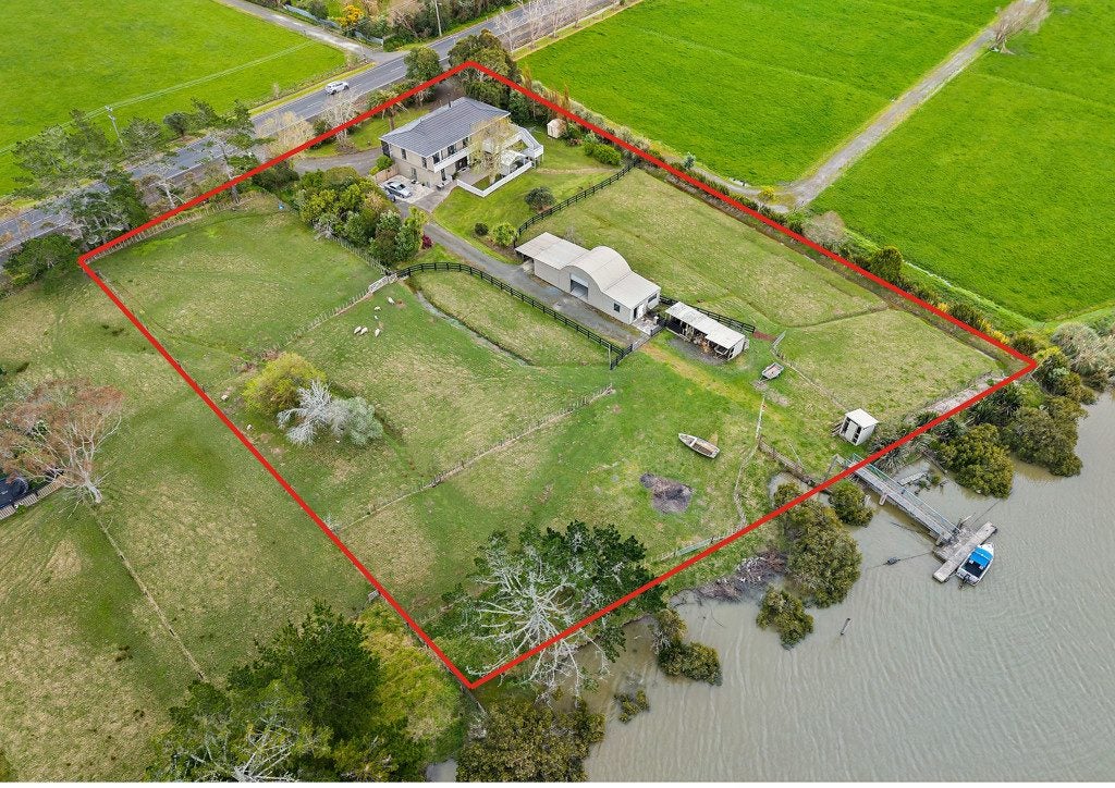 48 Parkhurst Road, Helensville, Helensville - Carousel 2