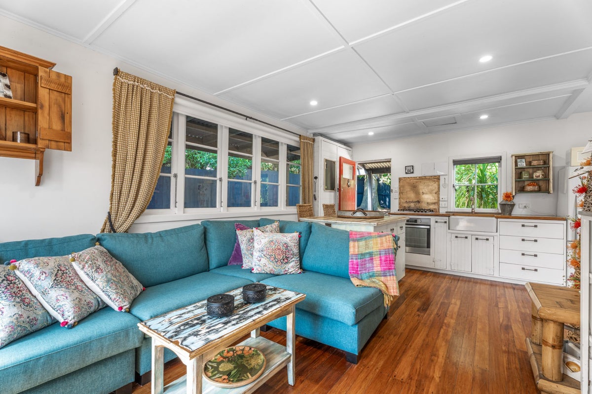 40 Whakarite Road, Ostend, Waiheke Island - Carousel 2