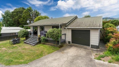 1/99 Arthur Crescent, Hilltop, Taupo - Carousel 1