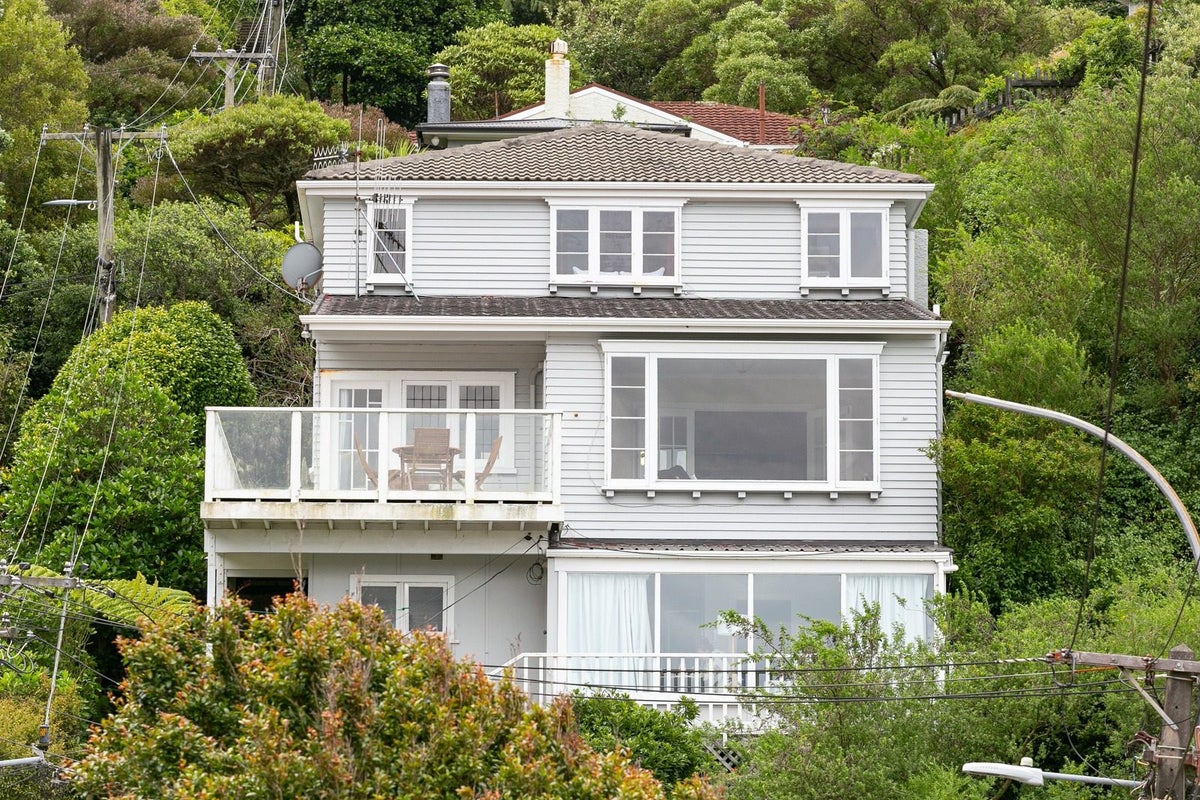 113 Barnard Street, Wadestown, Wellington - Carousel 2