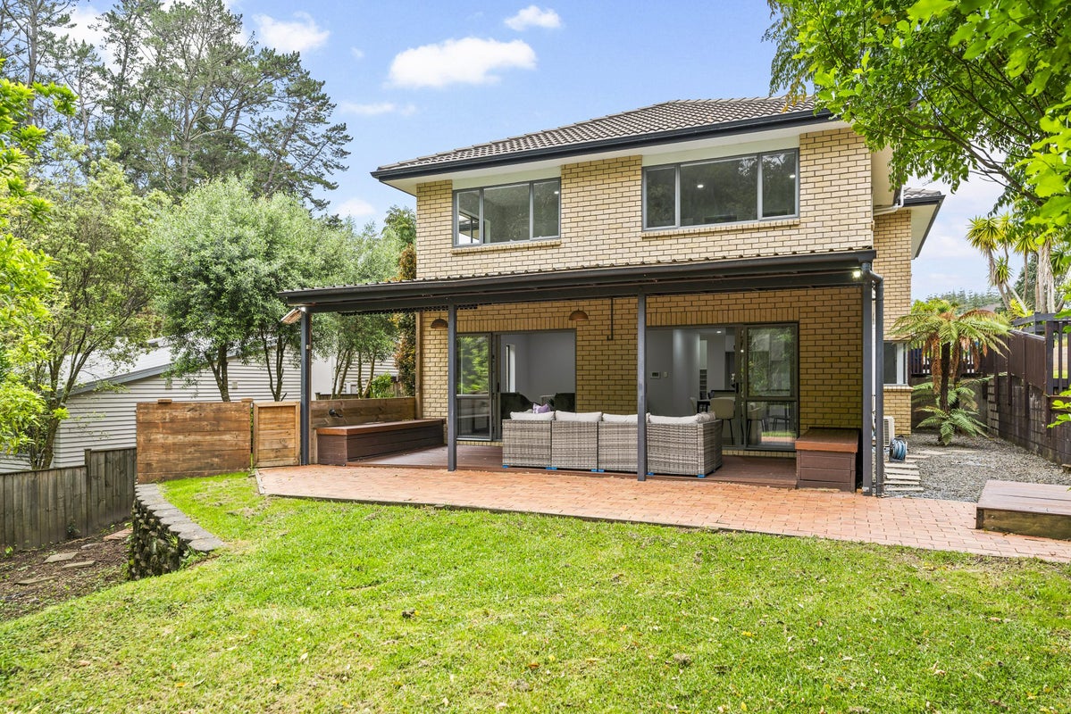 23 Miromiro Street, Greenhithe, Auckland - Carousel 2