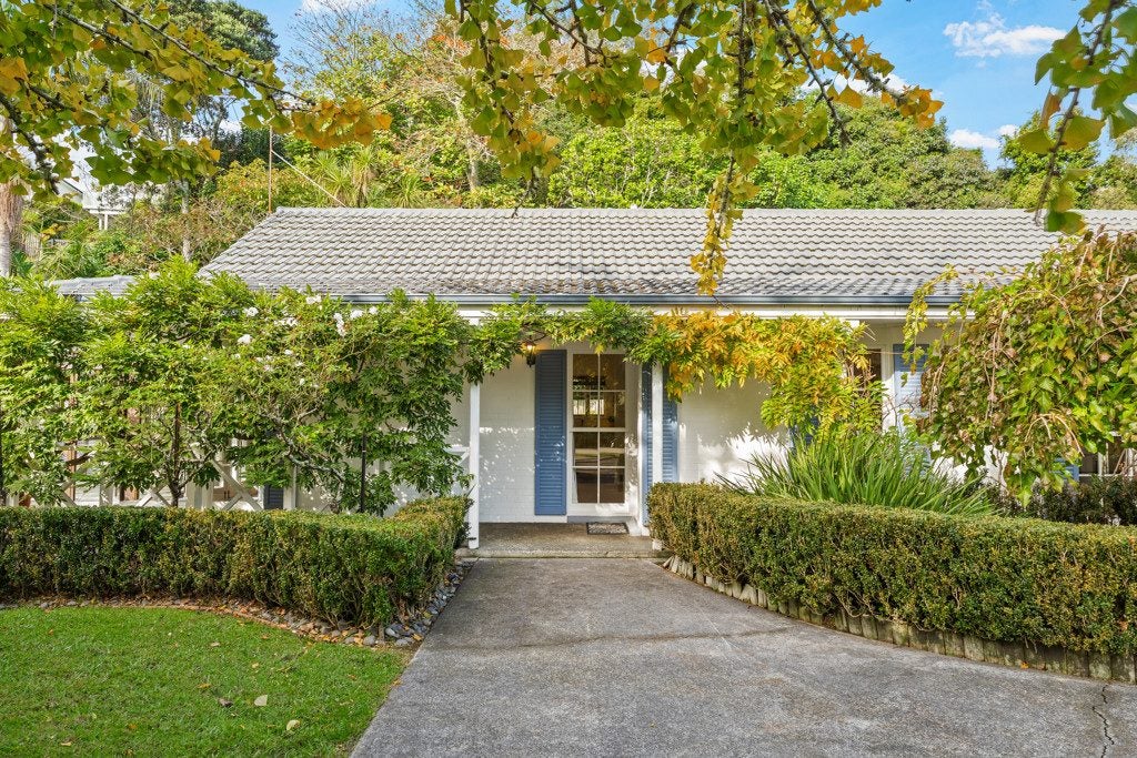 38A The Circle, Manly, Whangaparaoa - Carousel 2