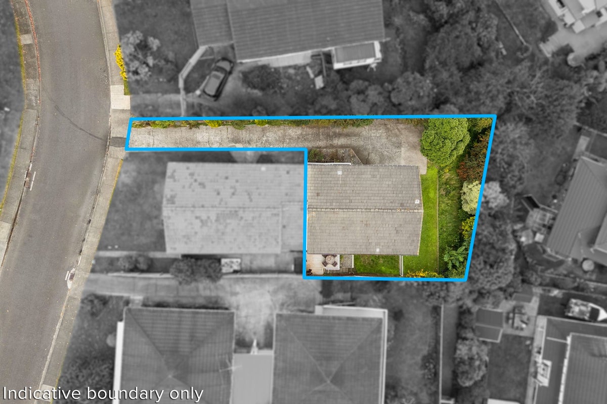 2/13 Roband Crescent, Brown Owl, Upper Hutt - Carousel 2