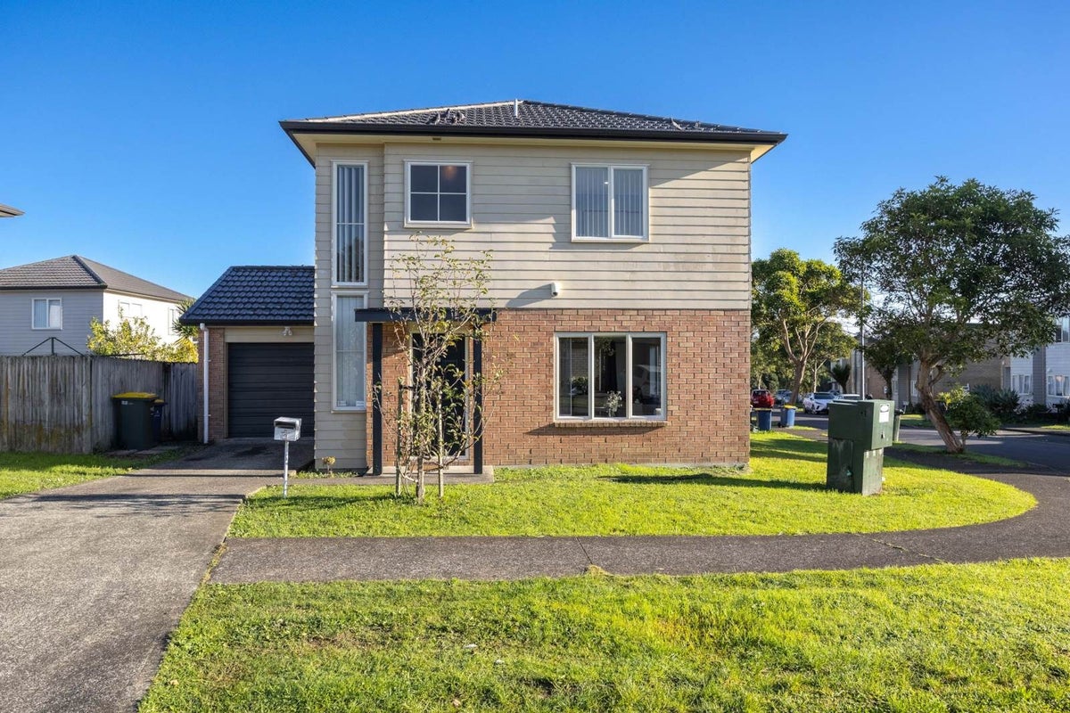 9 Brashier Circle, Sunnyvale, Auckland - Carousel 1