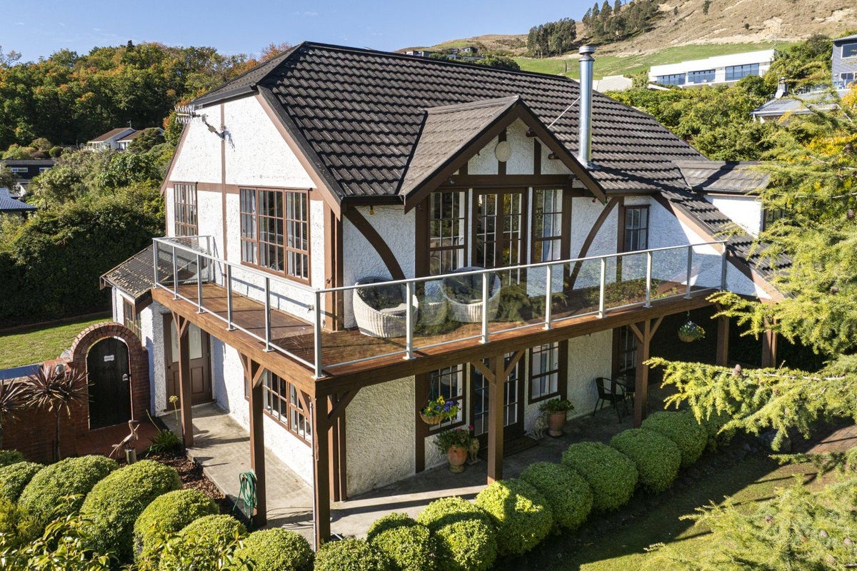19 Malvern Avenue, Atawhai, Nelson - Carousel 1