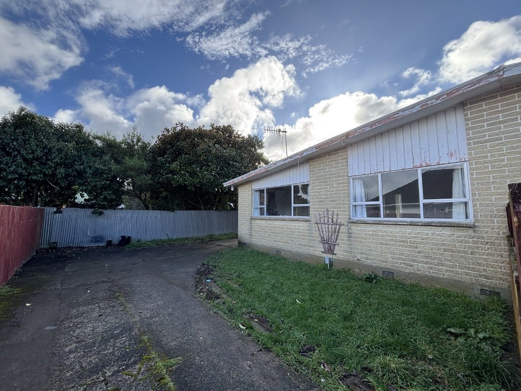 38A Ararino Street, Trentham, Upper Hutt - Carousel 2