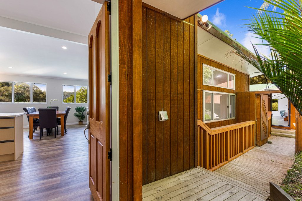 19 Te Aute Ridge Road, Waitakere, Auckland - Carousel 2