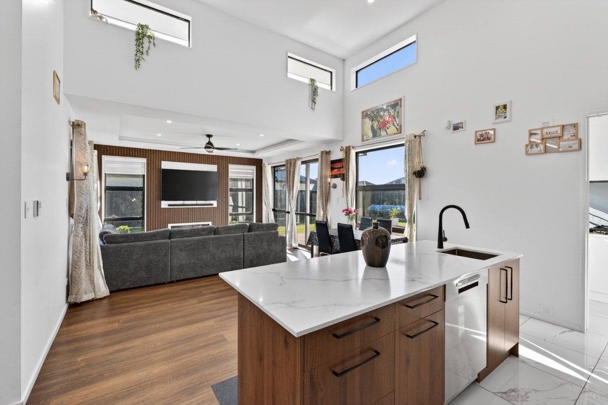 30 Cooney Avenue, Darfield, Darfield - Carousel 2