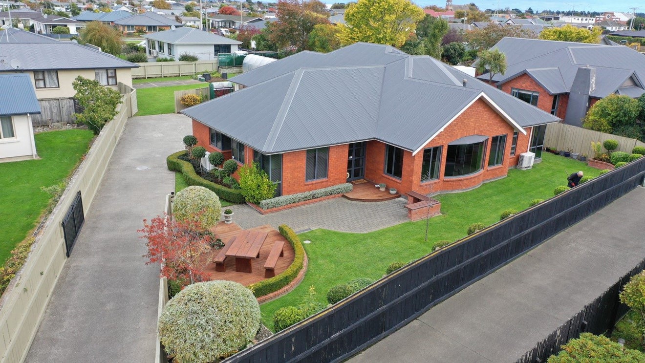 8 Craig Street, Waikiwi, Invercargill - Carousel 1