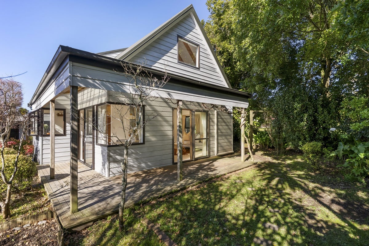 2/105 Glendale Road, Glen Eden, Auckland - Carousel 21