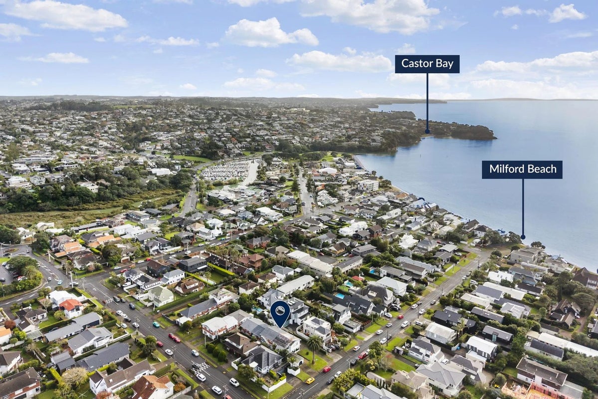 2/4 Cecil Road, Milford, North Shore City, Auckland - Carousel 17
