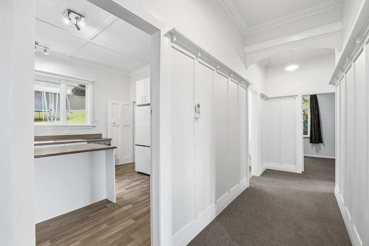 105 Kaikorai Valley Road, Glenross, Dunedin - Carousel 2