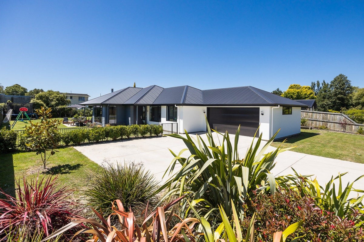 8 Three Kings Court, Outram, Outram - Carousel 1