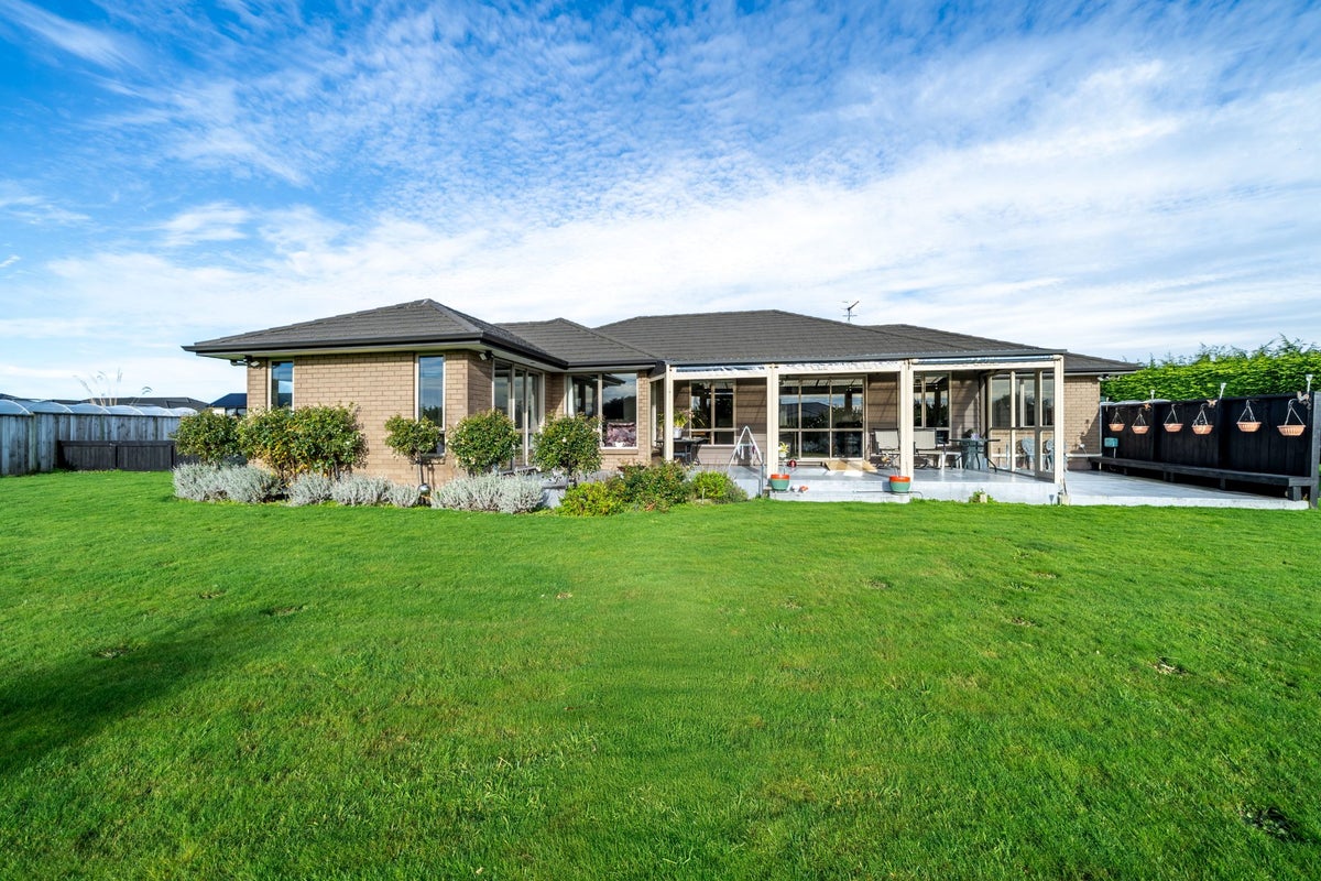 20 Majestic Chance, Seaward Bush, Invercargill - Carousel 2