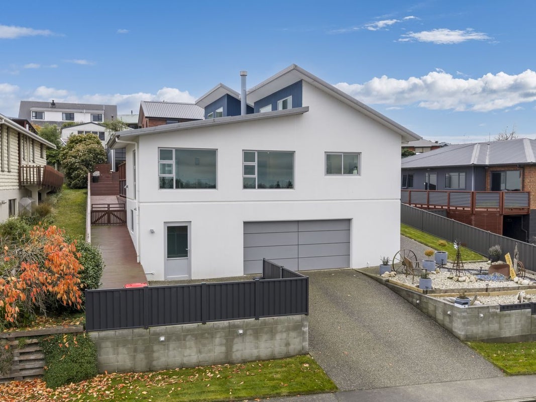 18 Moir Street, Balclutha - Carousel 1