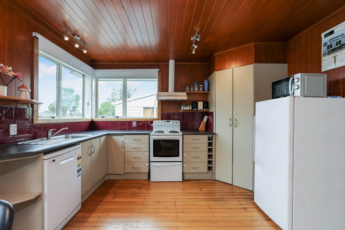 61 Bridge Street, Netherby, Ashburton - Carousel 2