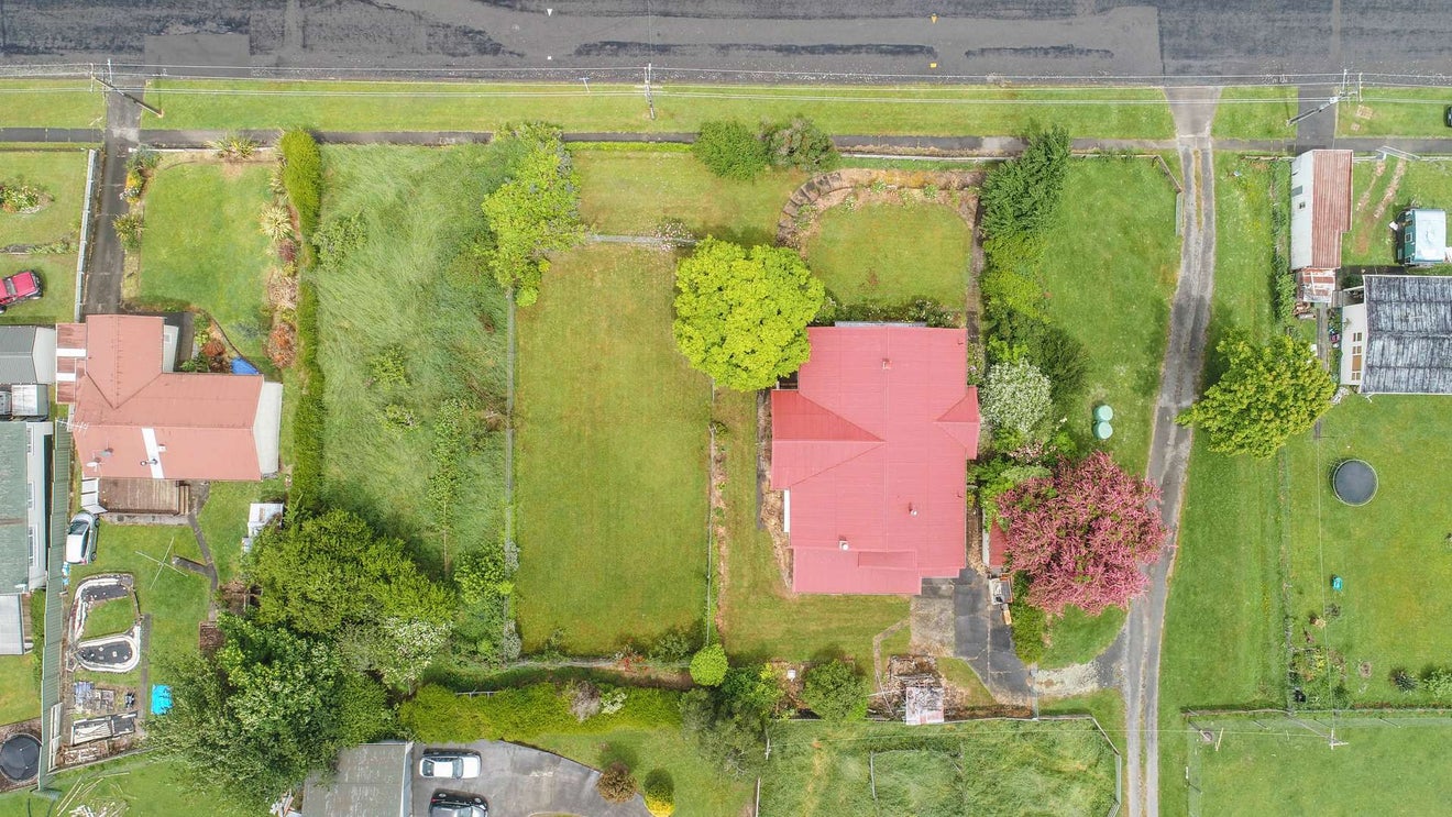 51/53 Goldfinch Street, Taihape, Taihape - Carousel 2