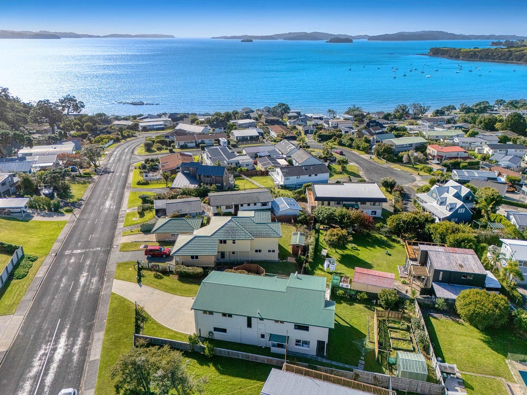 4 Mariners Grove, Algies Bay, Warkworth - Carousel 2