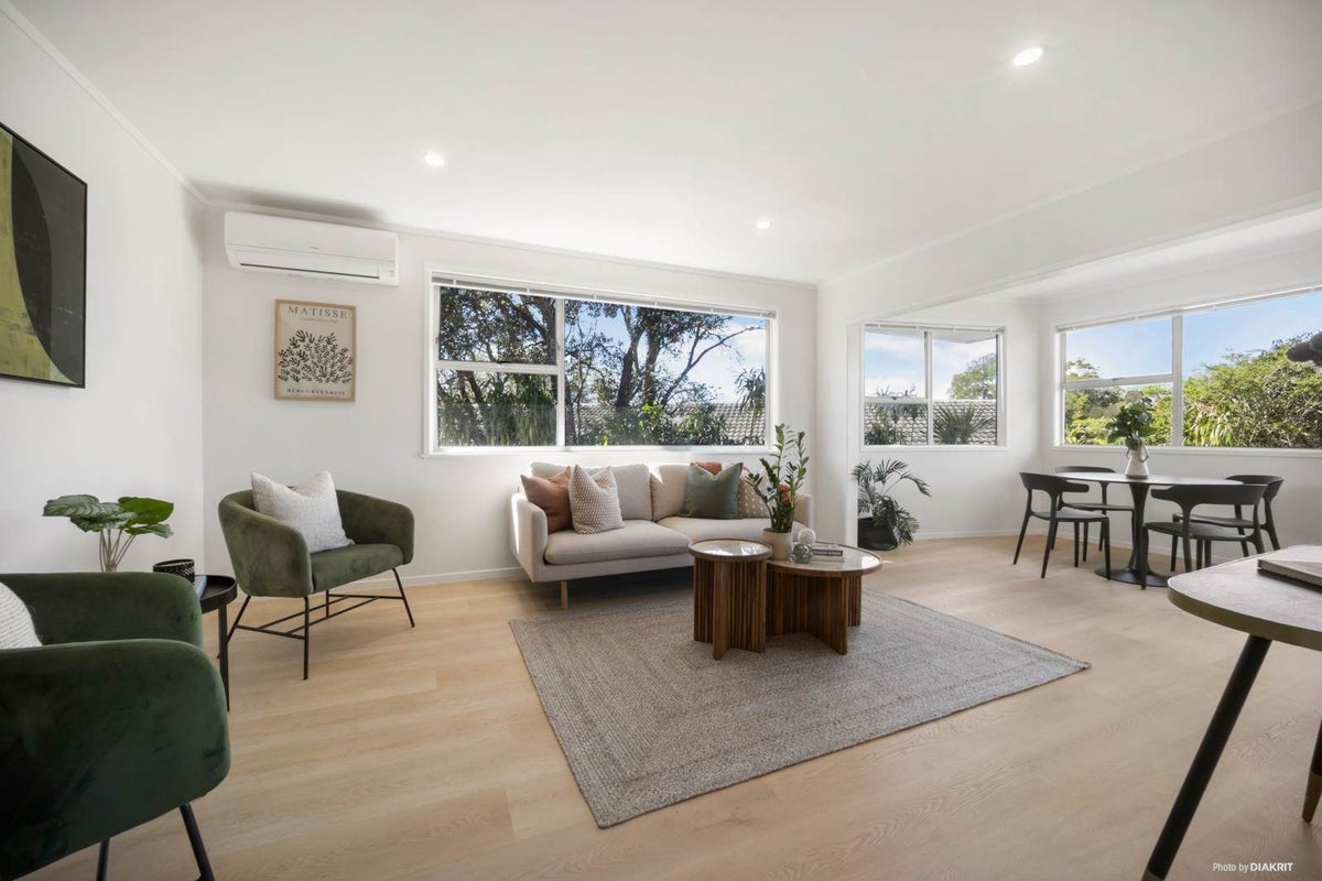 21 Felgrove Street, Glendene, Waitakere City, Auckland - Carousel 2