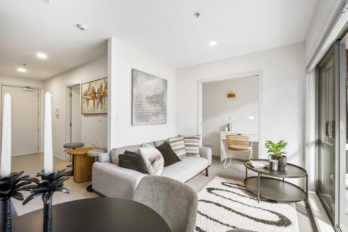 325/4 Wagener Place, Mount Albert, Auckland - Carousel 1