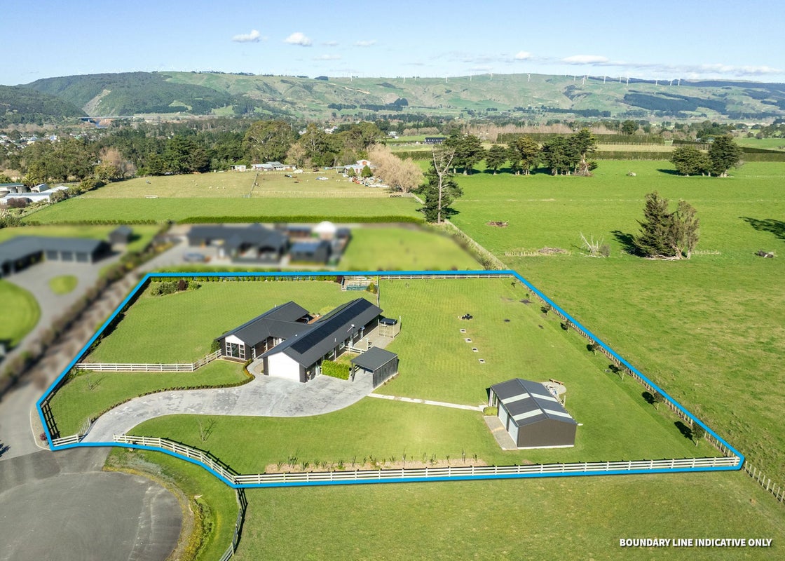18 Ashgrove Lane, Ashhurst, Palmerston North - Carousel 37