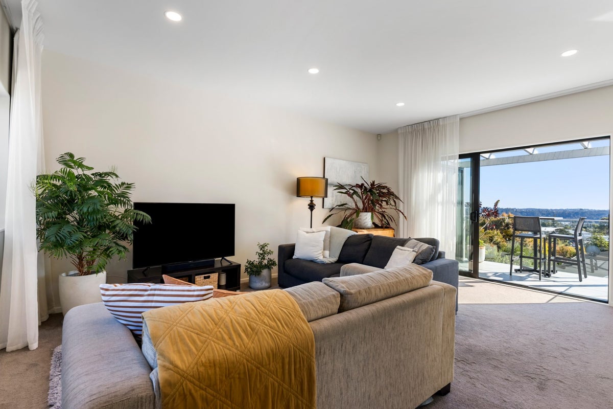35E Seon Place, Birkdale, Auckland - Carousel 1