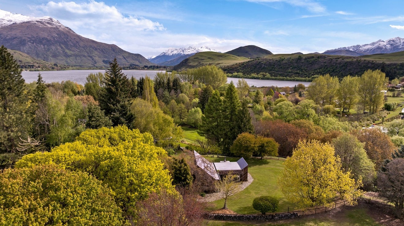 259 Arrowtn-Lke Hayes Road, LAKE HAYES, QUEENSTOWN - Carousel 2